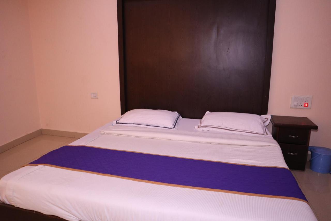 Smilestay Bns Lodge Bangalore Dış mekan fotoğraf