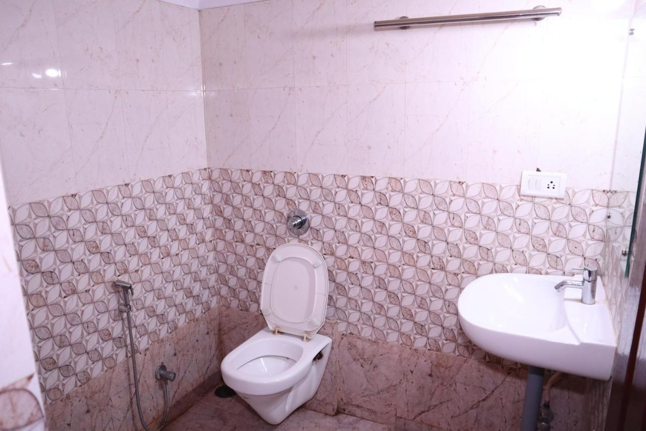 Smilestay Bns Lodge Bangalore Dış mekan fotoğraf